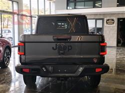 جيب جلاديتور